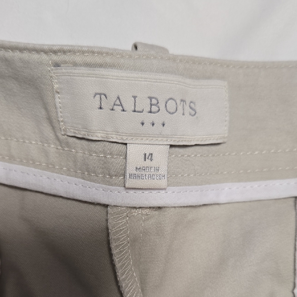 Women's Talbots Size 14 Tan Shorts - Picture 2 of 4